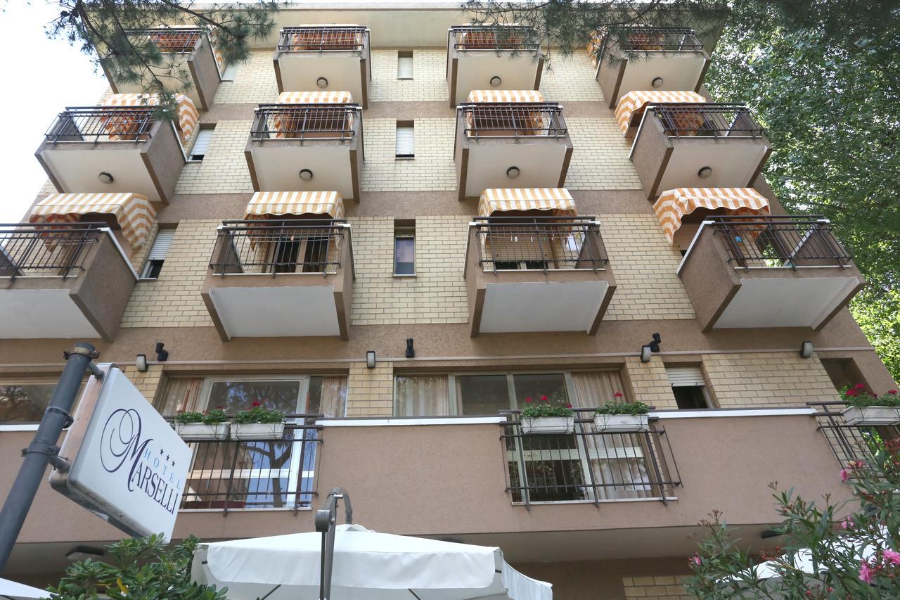 Hotel Marselli Rímini Exterior foto