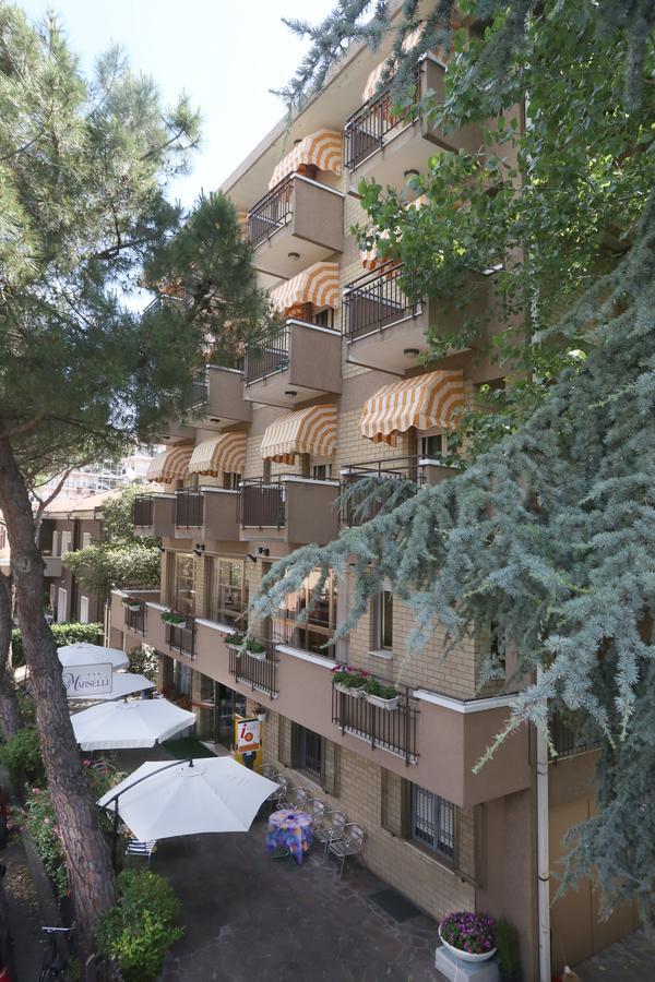 Hotel Marselli Rímini Exterior foto